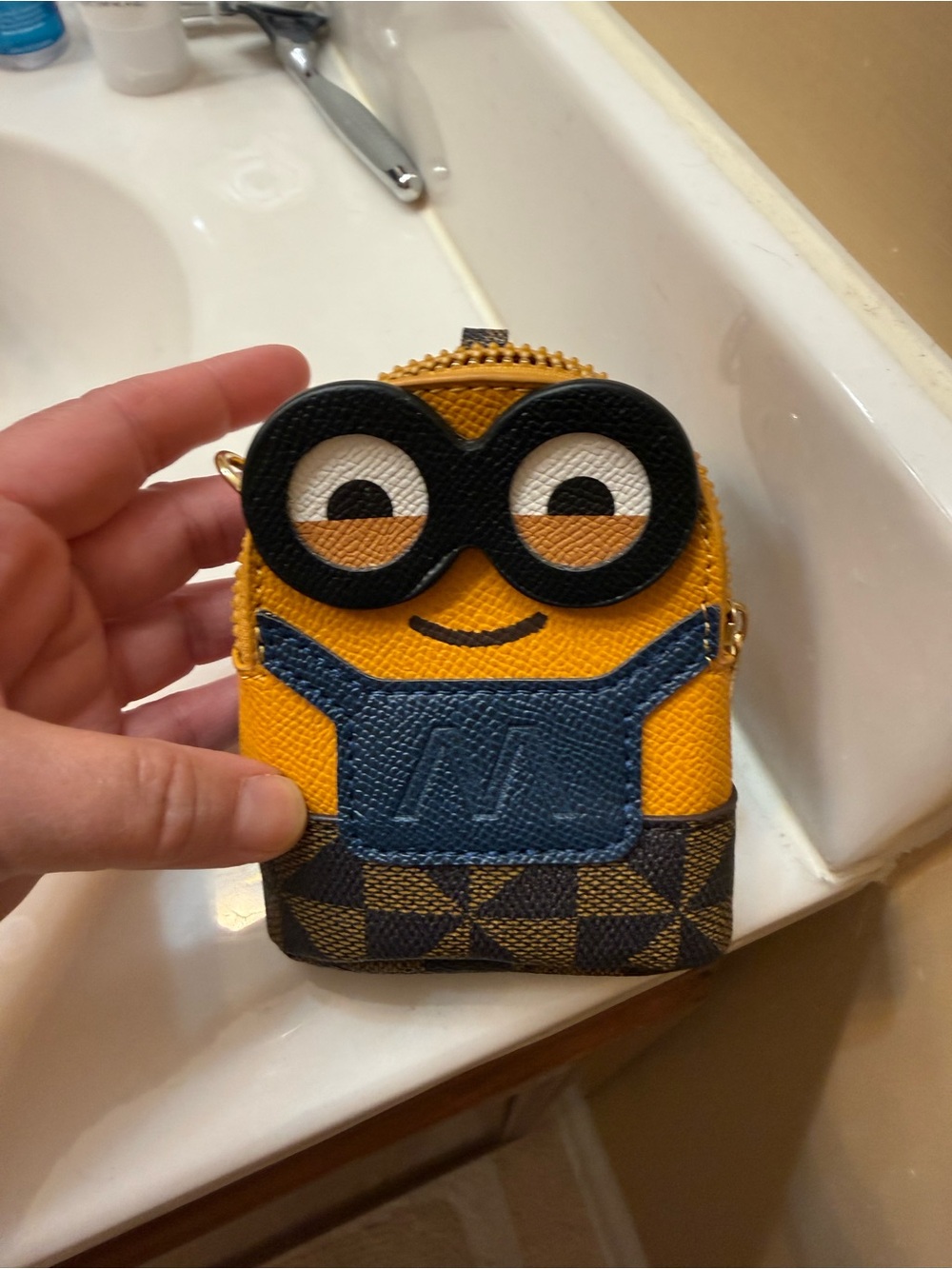 Source Unknown Yellow Minion backpack charm Coin Purse earbud holder